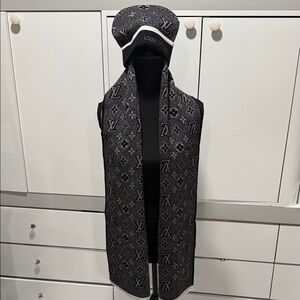 Black and Gray Scarf and Hat Set beautiful gift for Christmas super soft